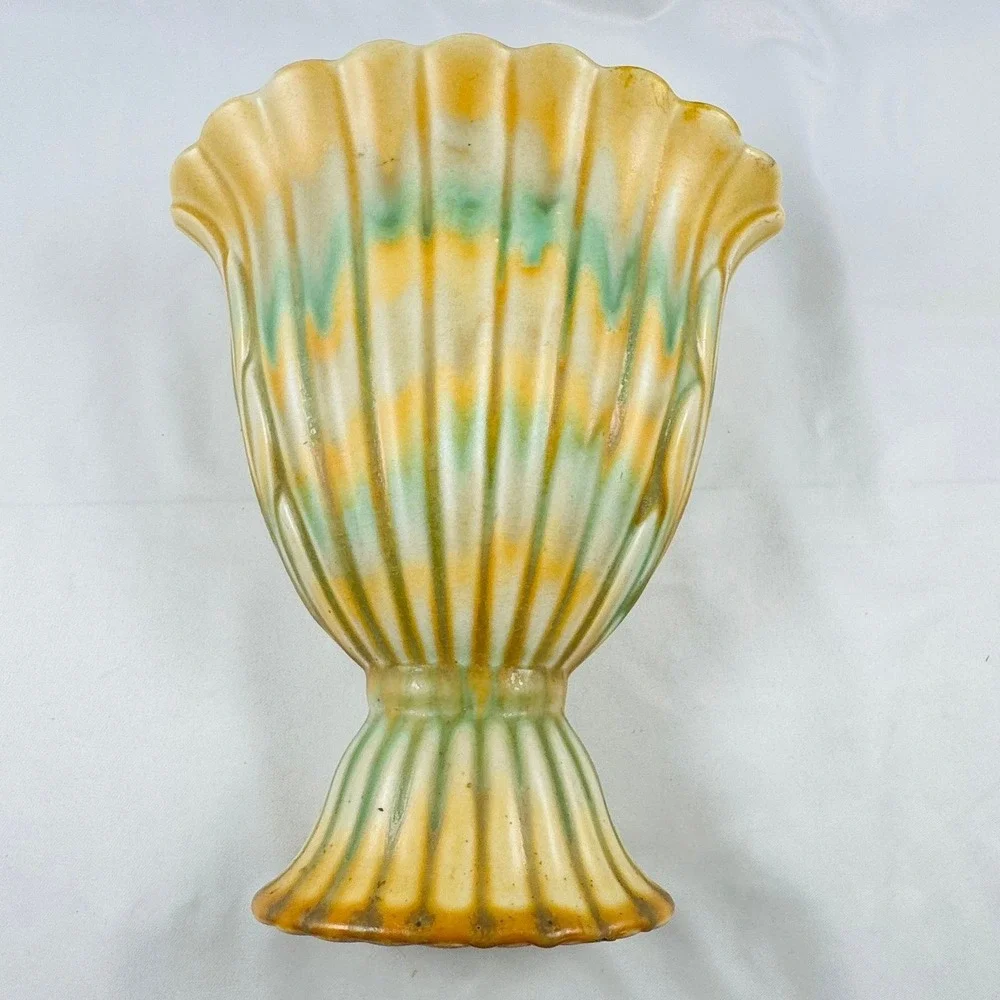 Rare VTG Beswick Pottery of England Art Deco Ribbed Fan Vase Scalloped 1940-'54